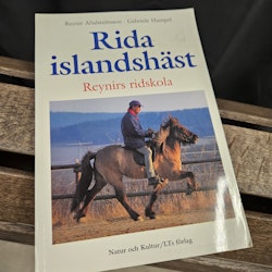 Bok: Rida Islandshäst, Reynir Aðalsteinsson, Gabriele Hampel