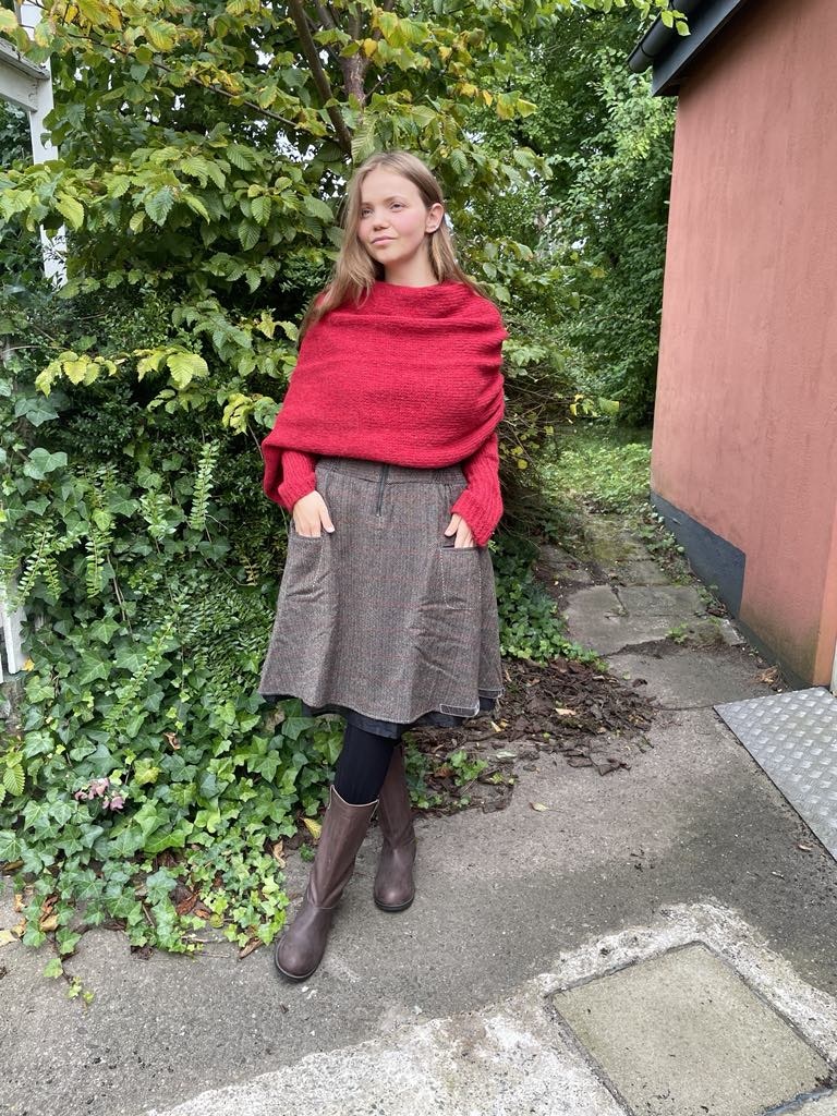 stickad sjal Bessie från ewa i walla