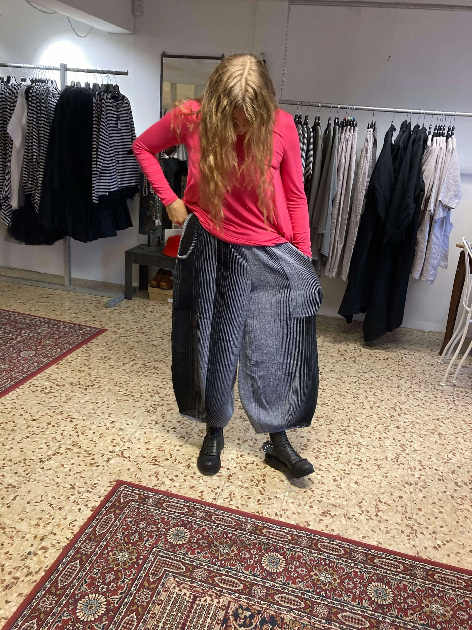 ballongbyxa i svart/grå linnetyg