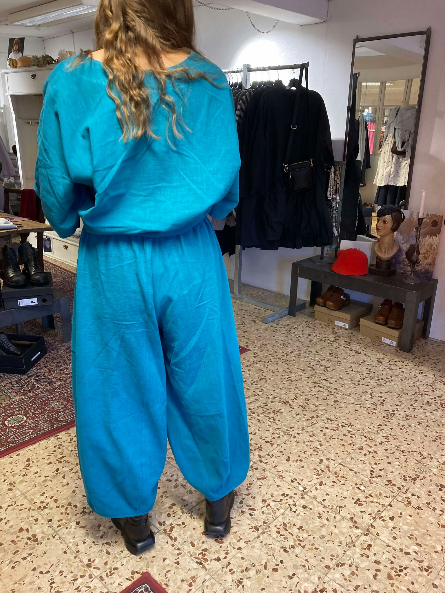 ballongbyxa turkos lin från längorna