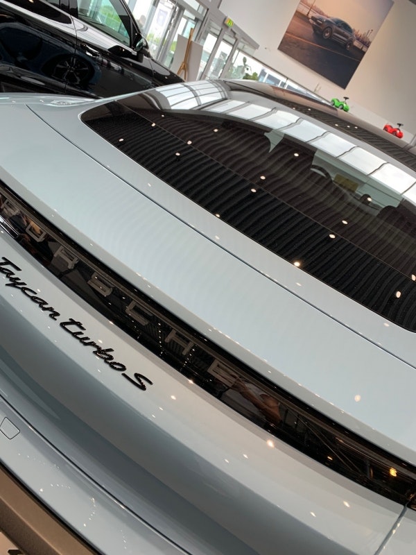 Provkörning Porsche Taycan