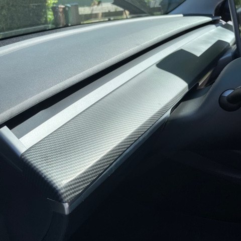 Panel t instrumentbrädan - carbon fiber matt - Tesla Model 3