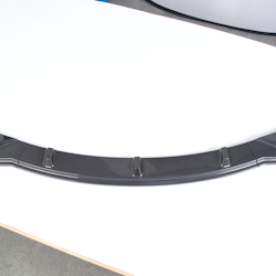 Frontspoiler glossy carbon fiber - Tesla Model 3