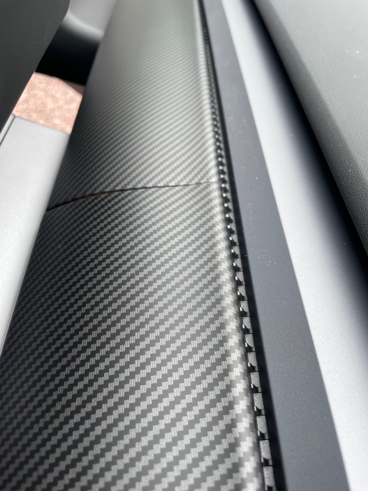 Paneler (2 st) t instrumentbrädan, matt carbon fiber - Tesla Model 3 2021/Y
