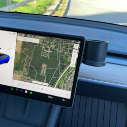 Förvaring bakom skärmen m mobilhållare o kopp - Tesla Model 3/Y
