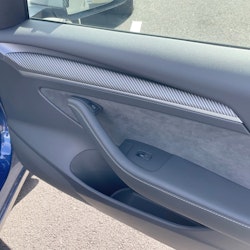 Dörrpaneler - matt carbon fiber - Tesla Model 3 2021/Y