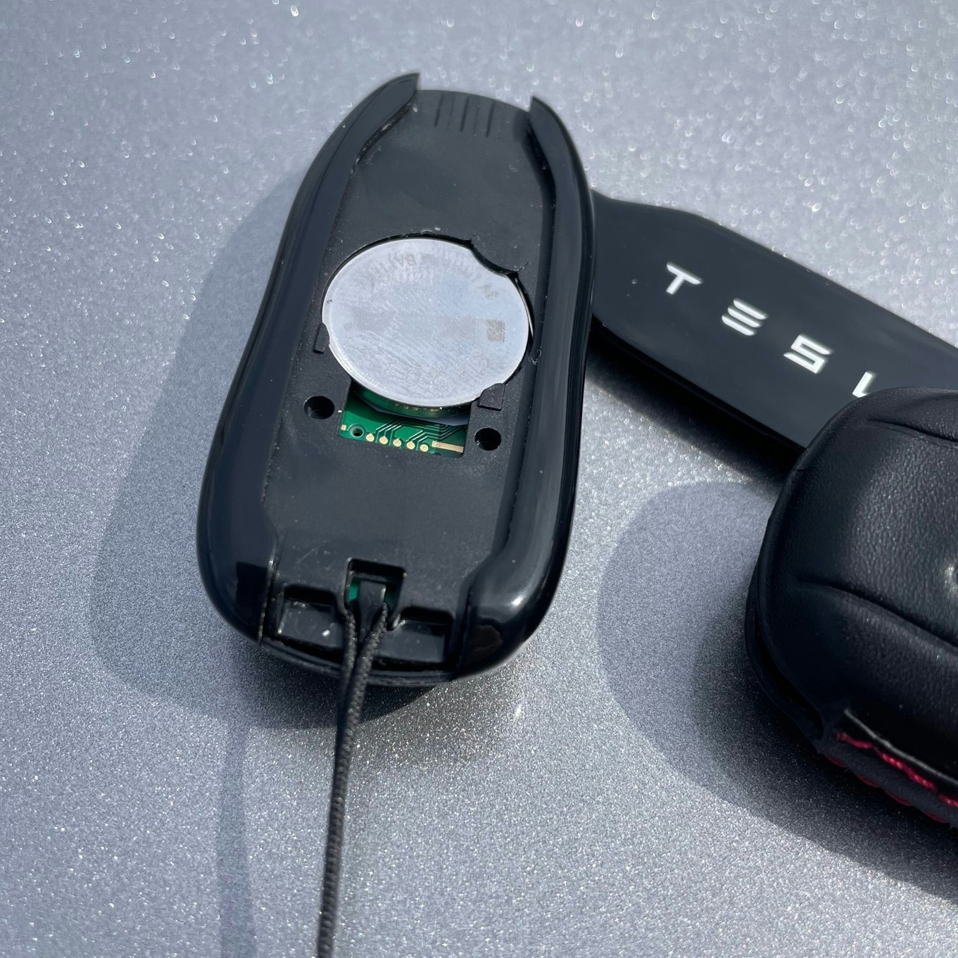 Nyckelhållare - läder - Tesla Model 3/Y