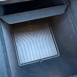 Silikonmatta till mittkonsolen, grå - Tesla Model 3 Highland