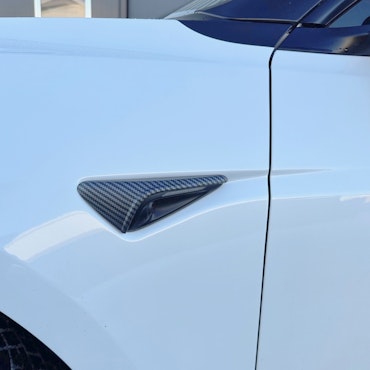 Paneler t sidoblinkers i matt carbon fiber - Tesla Model 3 Highland