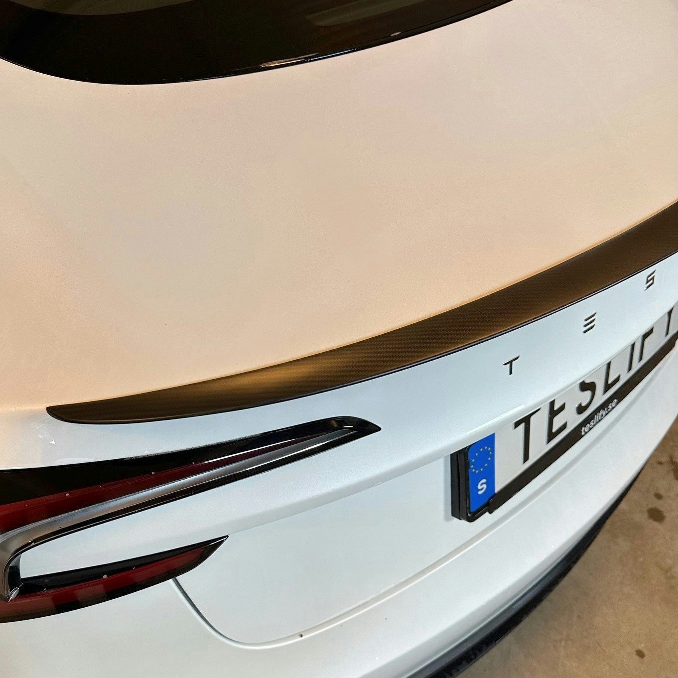 Spoiler carbon fiber - Tesla Model 3 Highland - Tillbehör till Tesla o ID.3/ID.4  - köp online hos
