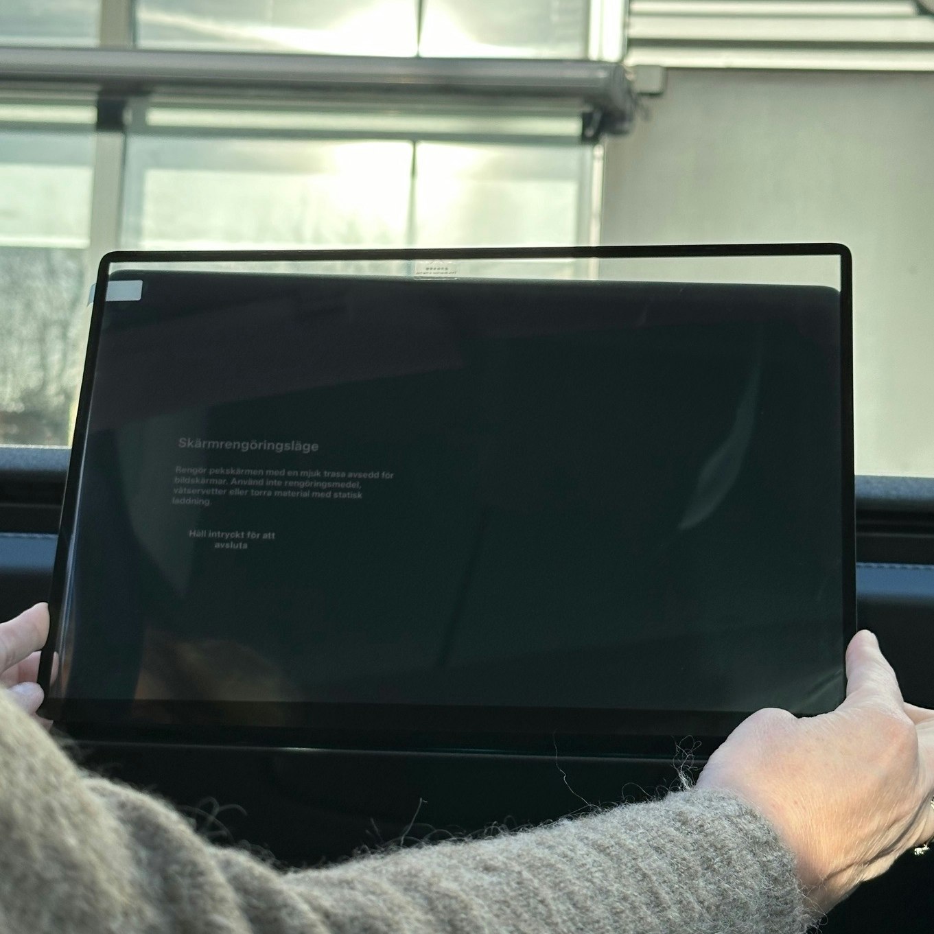 Skärmskydd, klart härdat glas - Tesla Model 3 2023.10-/Model Y 2025.3-