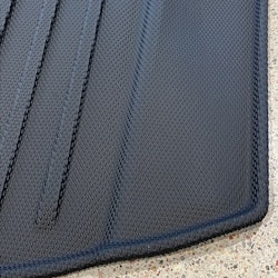 Package: 6 TPE nano mats - Tesla Model 3 Highland