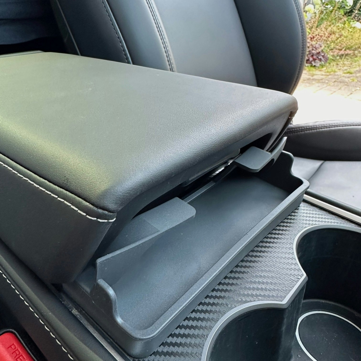 Silicone Under-Armrest Storage - Tesla Model 3 2021/Y