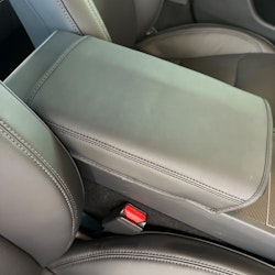 Armrest cover, black - Tesla Model 3 Highland