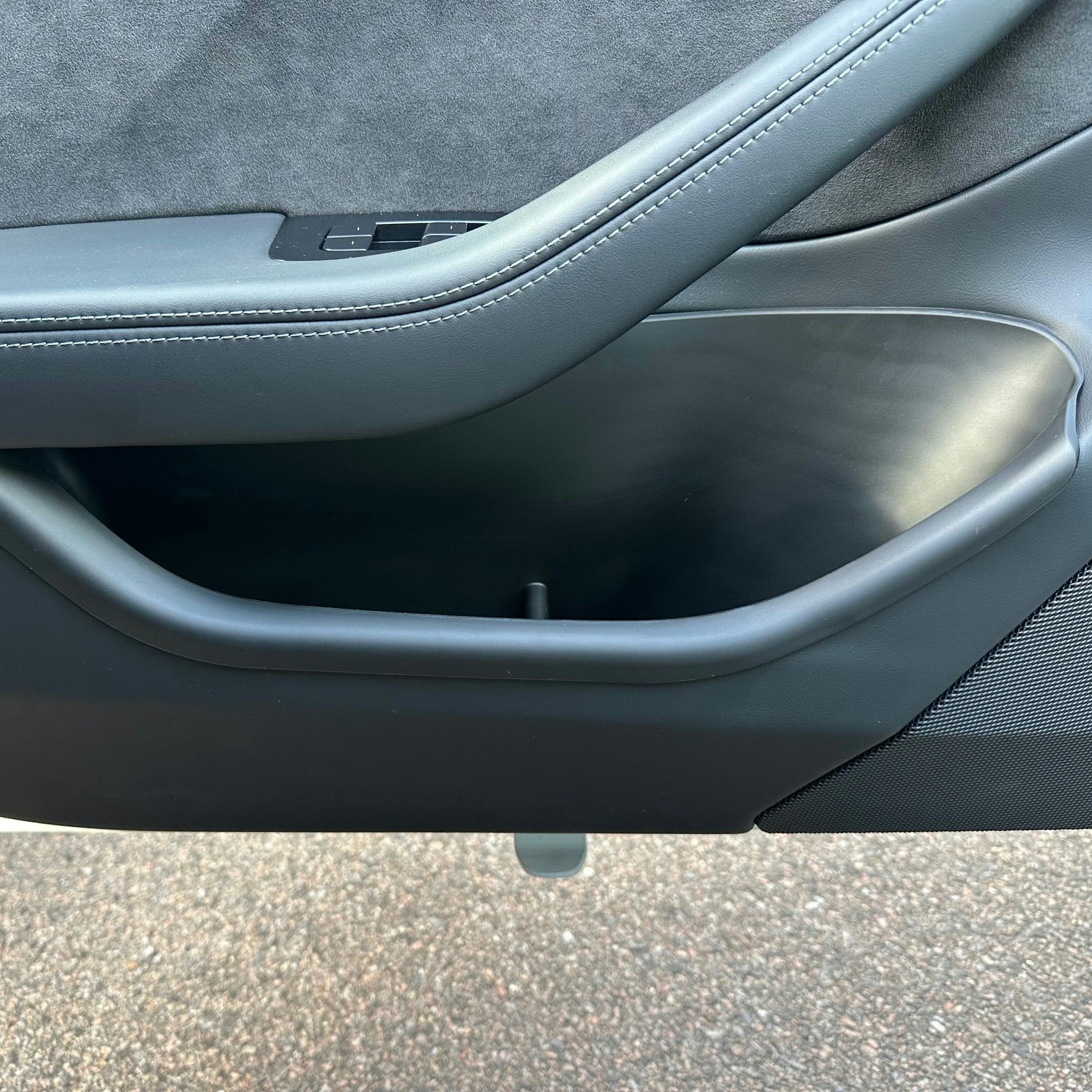 Insatser till dörrfacken, set om 4 - Tesla Model 3