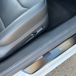 Step cover, 4 pcs, black - Tesla Model 3 Highland