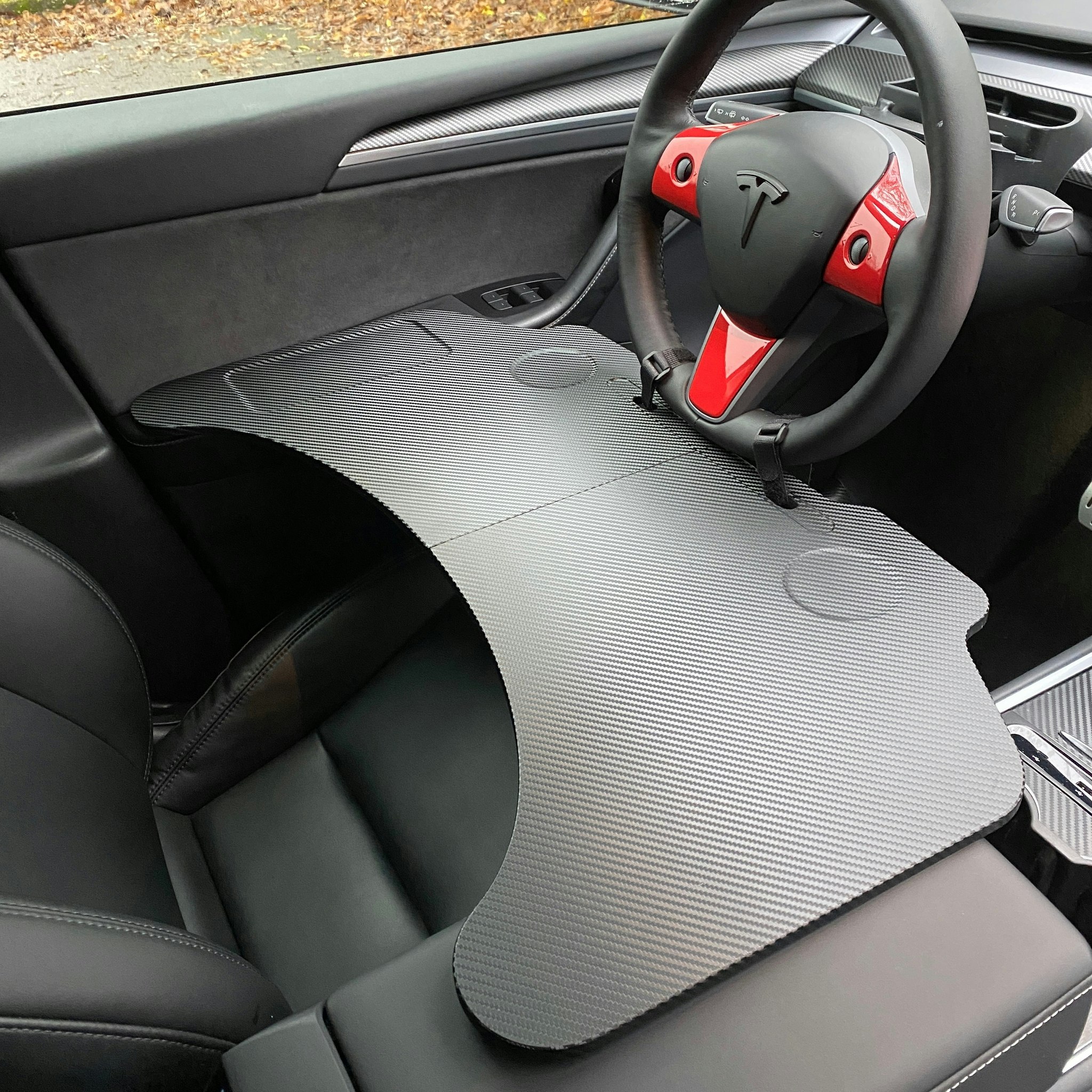 Tray table, foldable with bracket - Tesla Model 3/Y