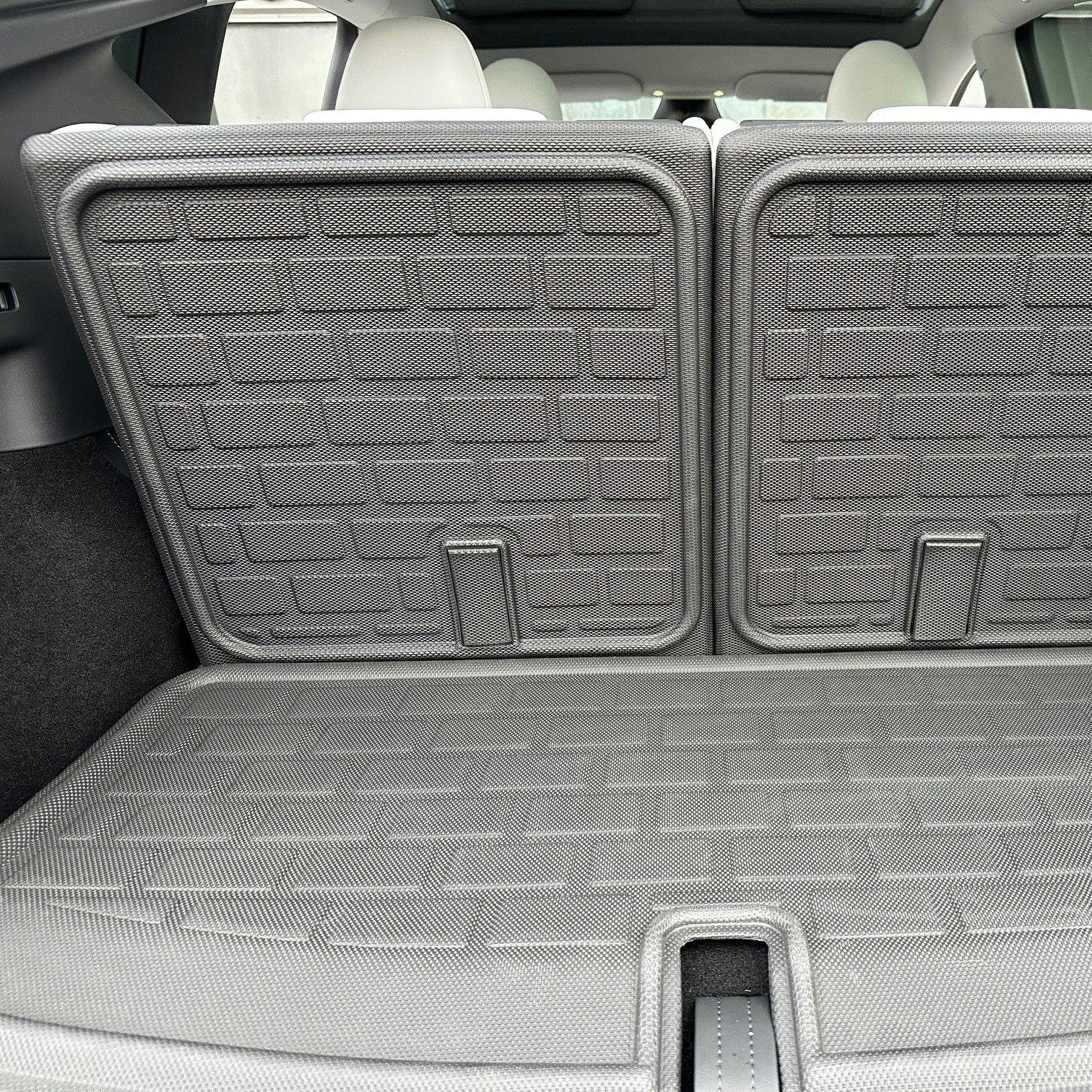 Mats/cover for the back of the last 2 rear seats, XPE - Tesla Model Y 7 seats