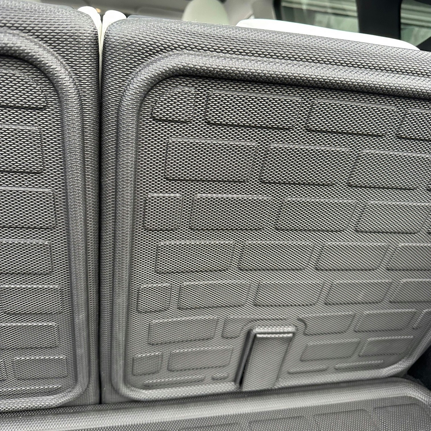 Mats/cover for the back of the last 2 rear seats, XPE - Tesla Model Y 7 seats