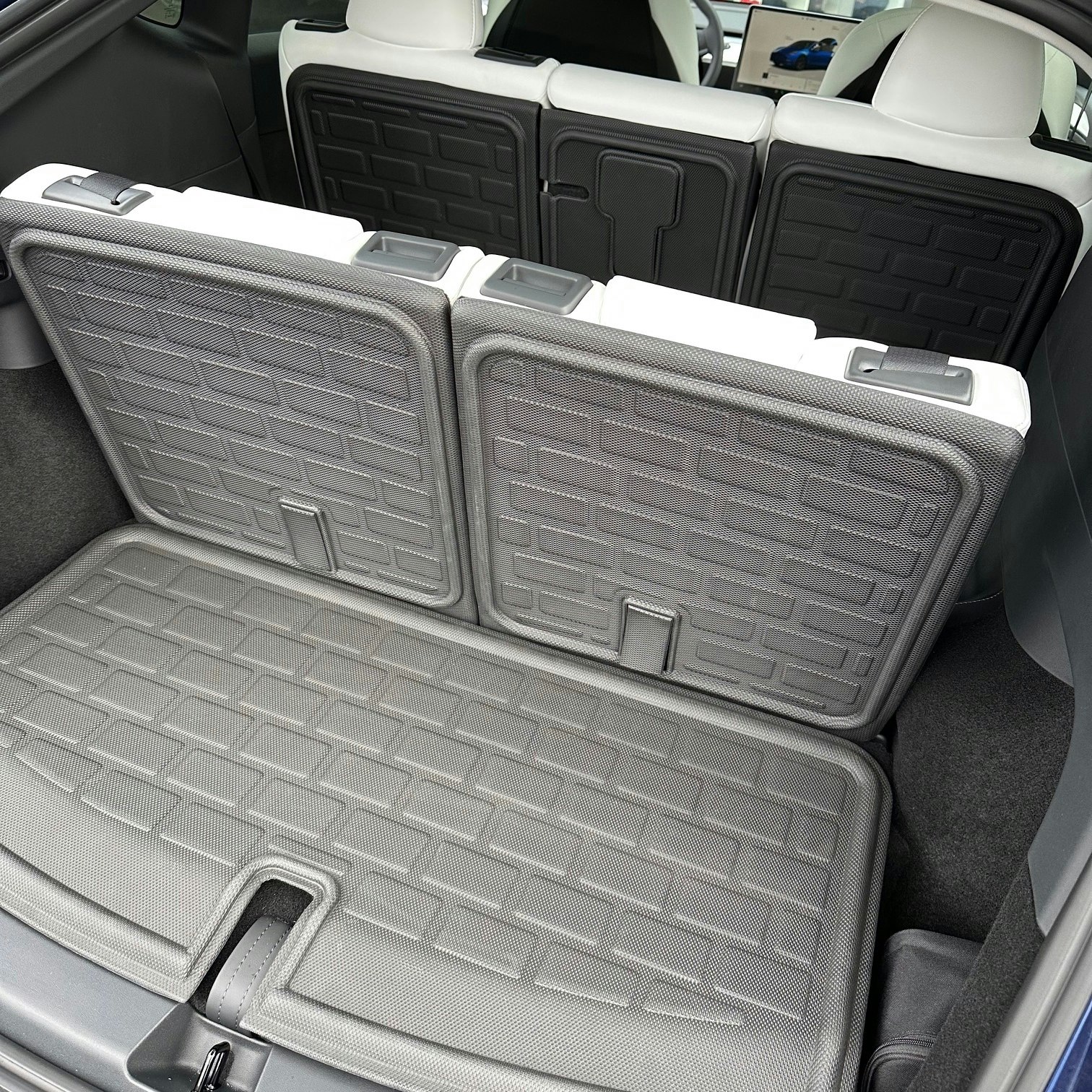 Mats/cover for the back of the last 2 rear seats, XPE - Tesla Model Y 7 seats