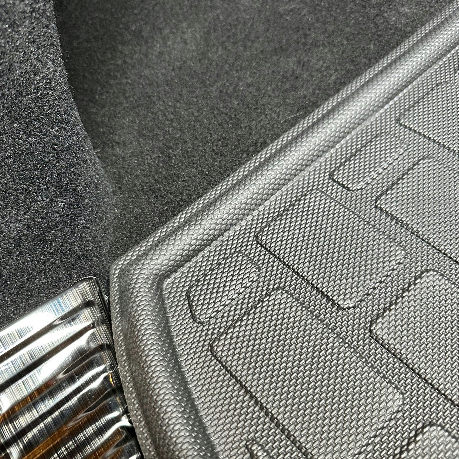 Bagagematta XPE - sneda rutor - Tesla Model Y