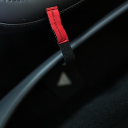 Säkerhetsband, röd topp - Tesla Model 3/Y