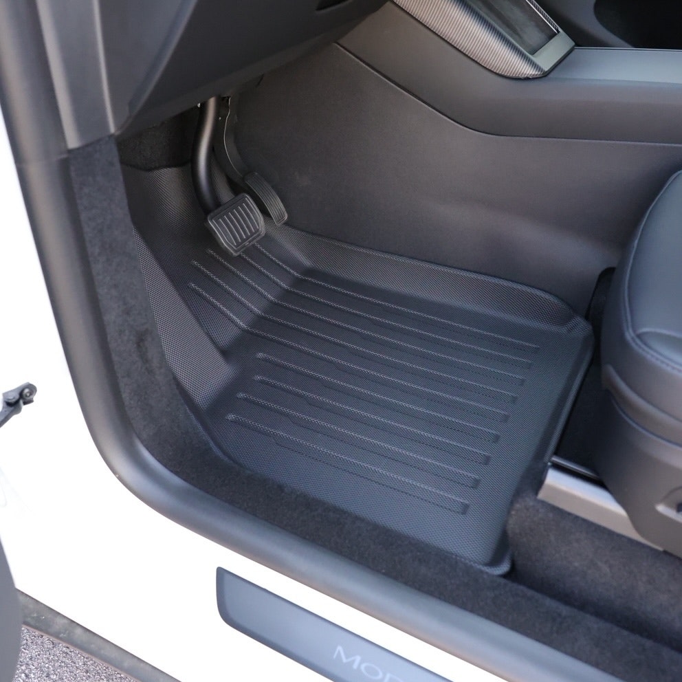 Förarmatta i TPE Nano till Tesla Model Y Juniper