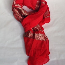 Röd sjal