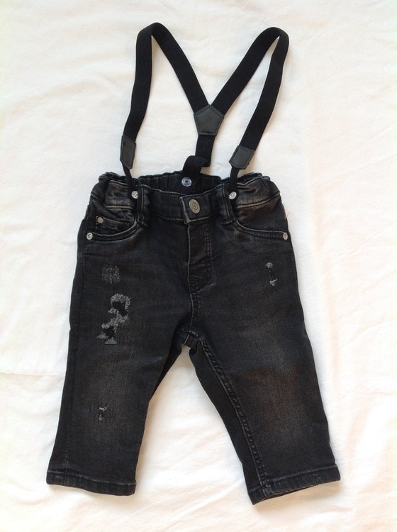 Svarta jeans stl 68