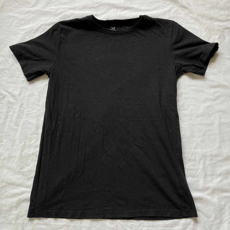 Svart t-shirt stl 158/164