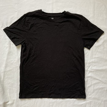 Svart t-shirt stl 158/164
