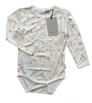 REA Offwhite body blommor  stl 50, 74