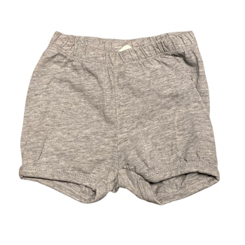 Grå shorts stl 68