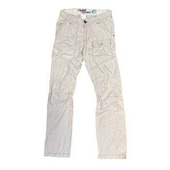 Beige byxor stl 134/140