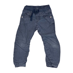 Blå byxor stl 98