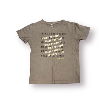 Grå T-shirt stl 134/140