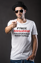 Free Assange  T-Shirt Herr