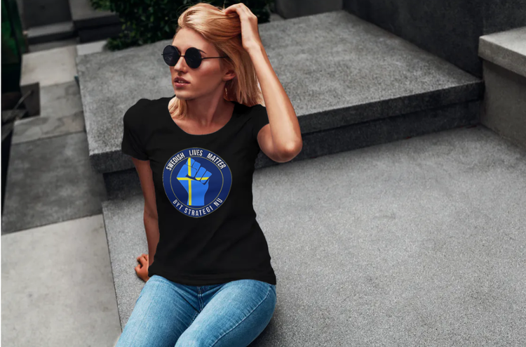 Byt Strategi Nu-T-Shirt Women