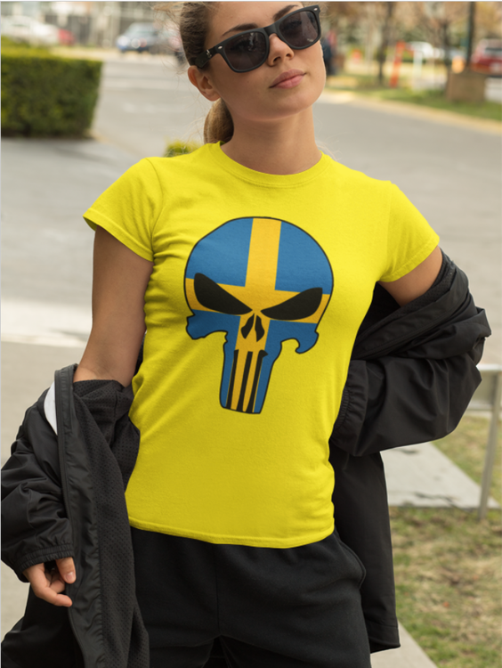 Print Tshirt women. Swedish Skull. Tshirt Svensk Dödsskalle