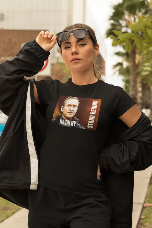 Behind Navalny T-Shirt  Dam