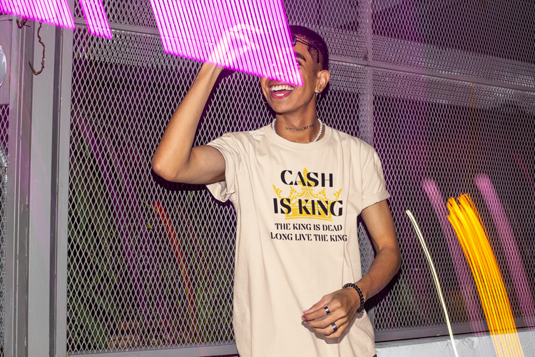 Cash Is King-The King Is Dead-Long Live The King  T-Shirt Herr