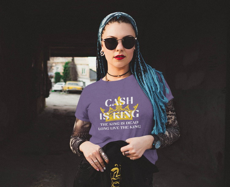 Cash is King T-Shirt. Letar du efter en cash is king Tshirt för kvinnor? Då har du hittat Sveriges bästa T-Shir alternativ