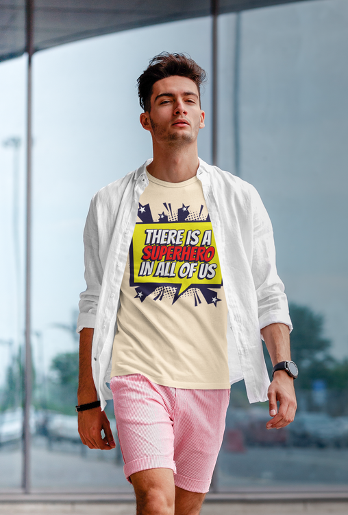 En T-Shirt i retro stil från vår Stop The Hate Collection. Super Hero
