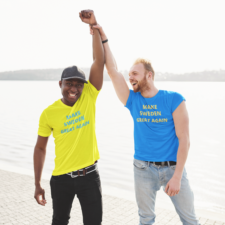 Make Sweden Great Again T-Shirts. Färgerna Blå, Gul, Svart & Vit. Storlek s-5xl