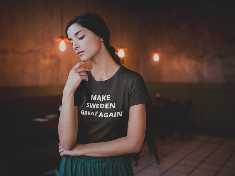 Make Sweden Great Again T-Shirt Dam