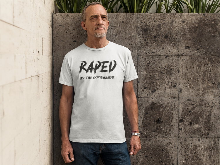 Raped By The Government Tshirt Men/Herr. Flertal Färger & Storlekar