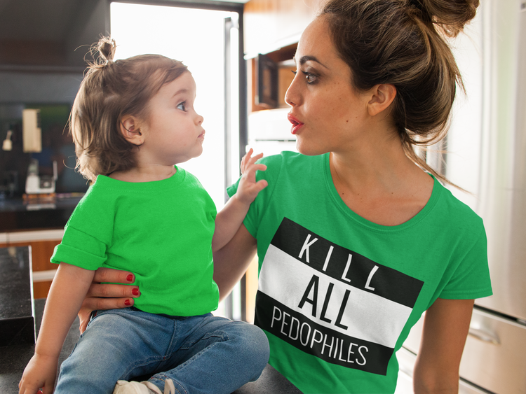 Tshirt med text Kill All Pedophiles