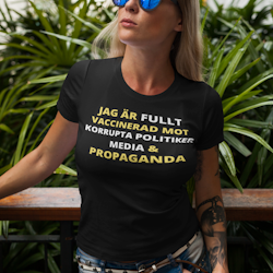 Fullt Vaccinerad Mot... T-Shirt Women