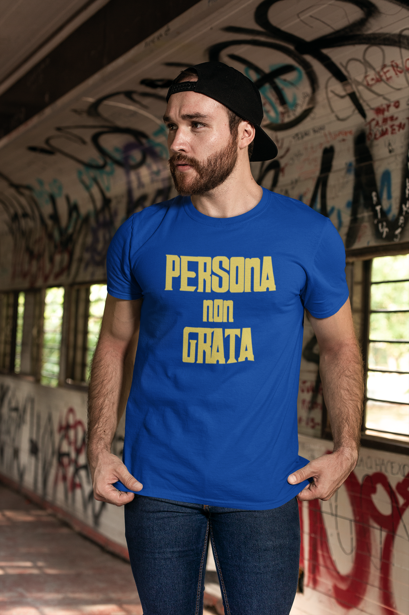 Tshirt Herr Persona Non Grata. T-Shirt med tryck från Statements Clothing.