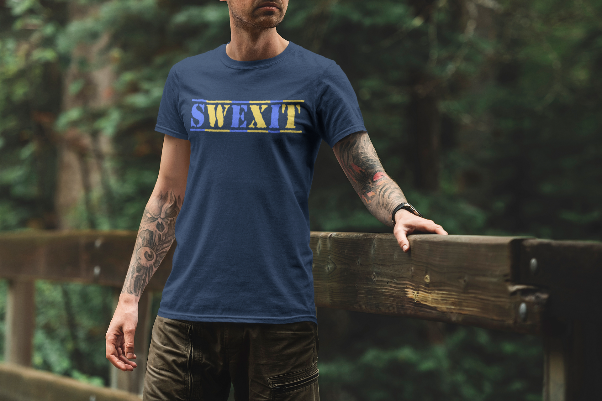 Sweden to leave EU? Time for SWEXIT? Stort utbud av färger. T-Shirt Swexit